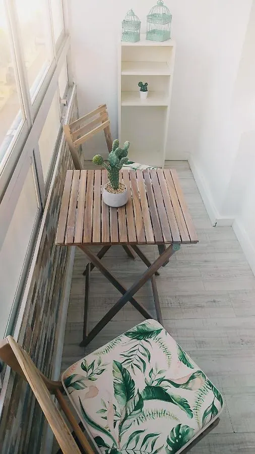 City Center Big Apartment-Family & Friends-5 Beds Malaga Apartment