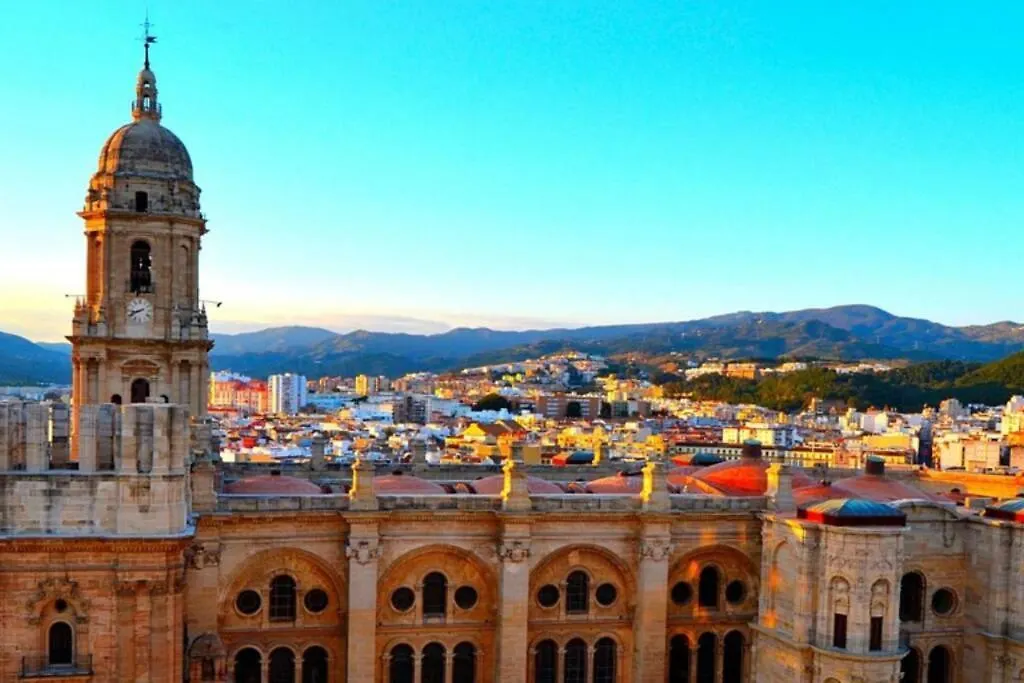 City Center Big Apartment-Family & Friends-5 Beds Malaga 0*,  Spain